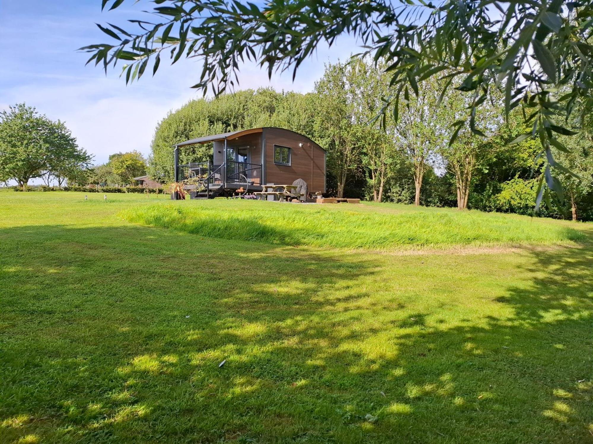 Peppercorn Pod At Beck House Glamping Hotel Salmonby Exterior foto